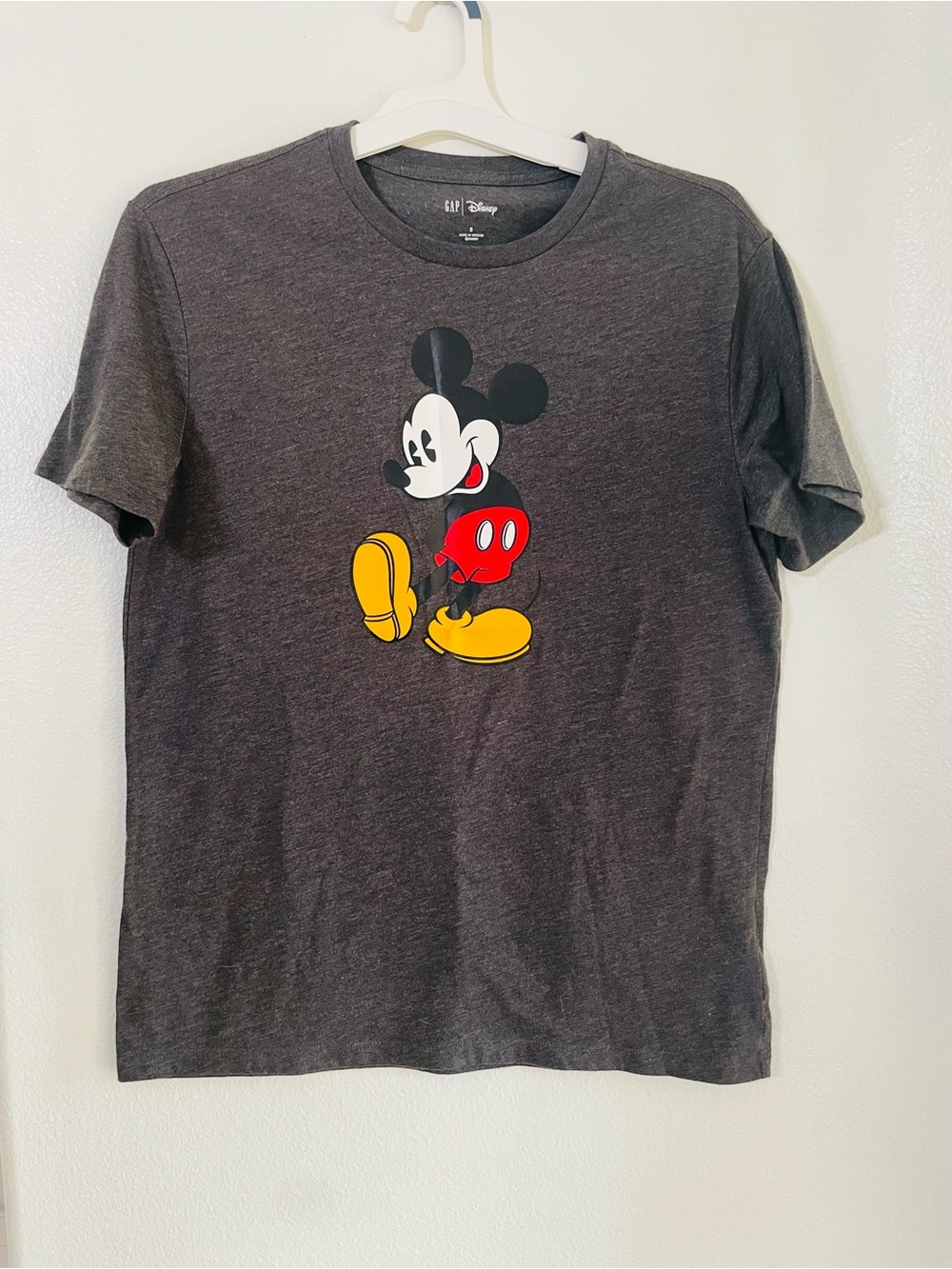 GAP x Disney Mickey Mouse Graphic Tee Gray Short Sleeve T-Shirt‎ Unisex S